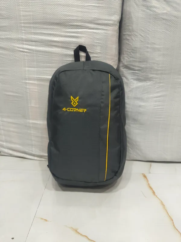 Black_Polyester_Casual_Backpack_for_Unisex
