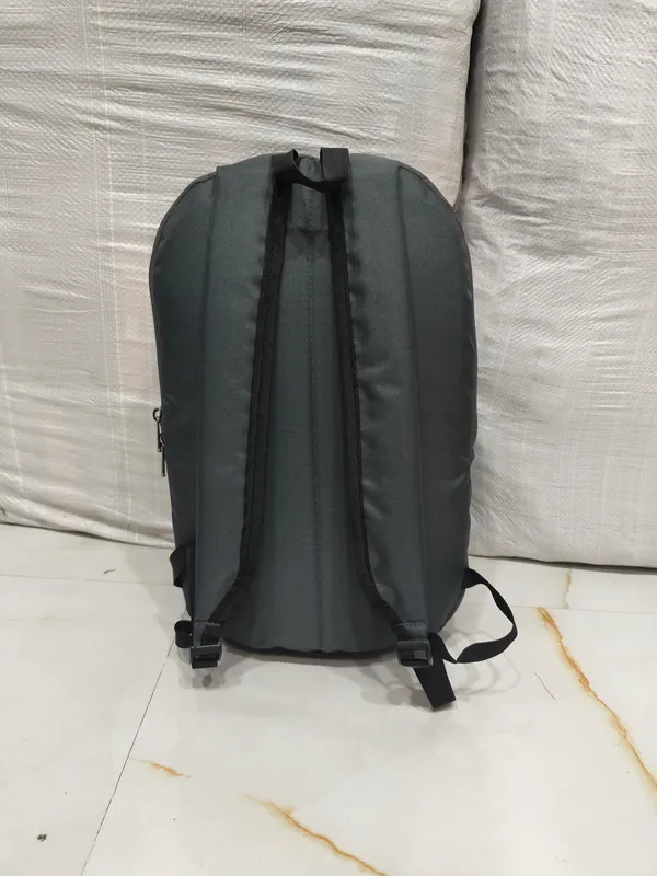 Black_Polyester_Casual_Backpack_for_Unisex