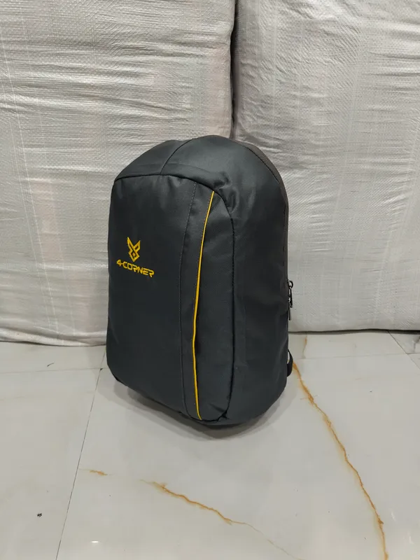 Black_Polyester_Casual_Backpack_for_Unisex
