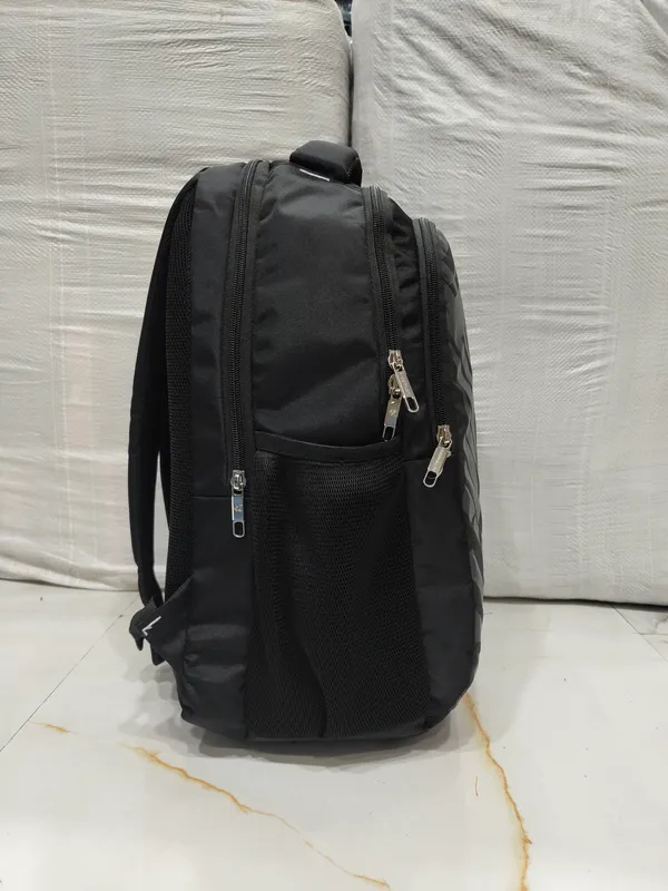 Black_Fabric_Casual_Backpack_for_Men_And_Women
