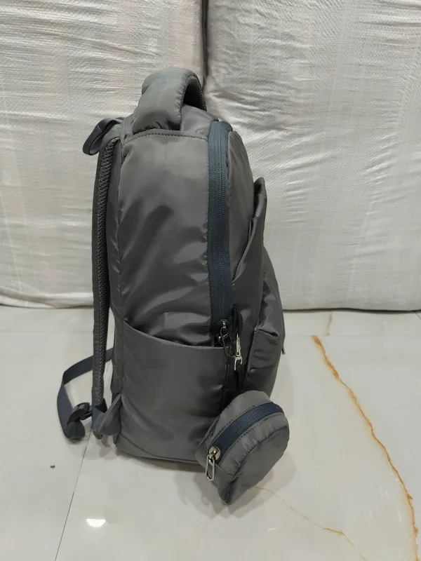 Grey_Fabric_Casual_Backpack_For_Unisex