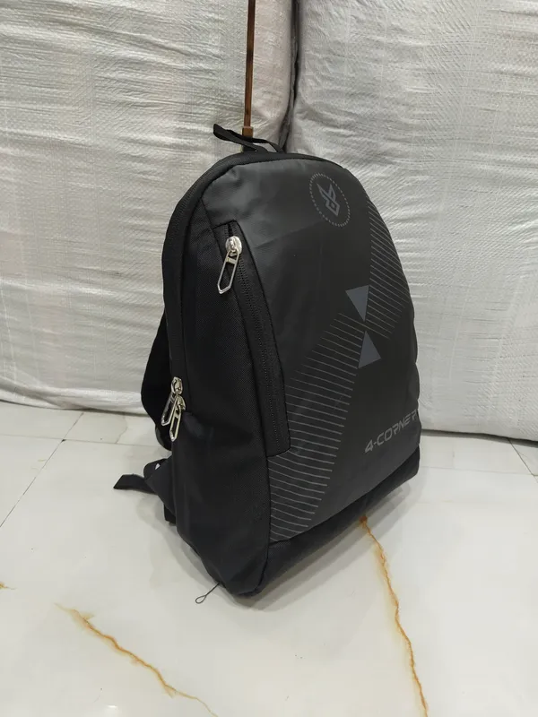 Black_Polyester_Casual_Backpack_for_Men_And_Women