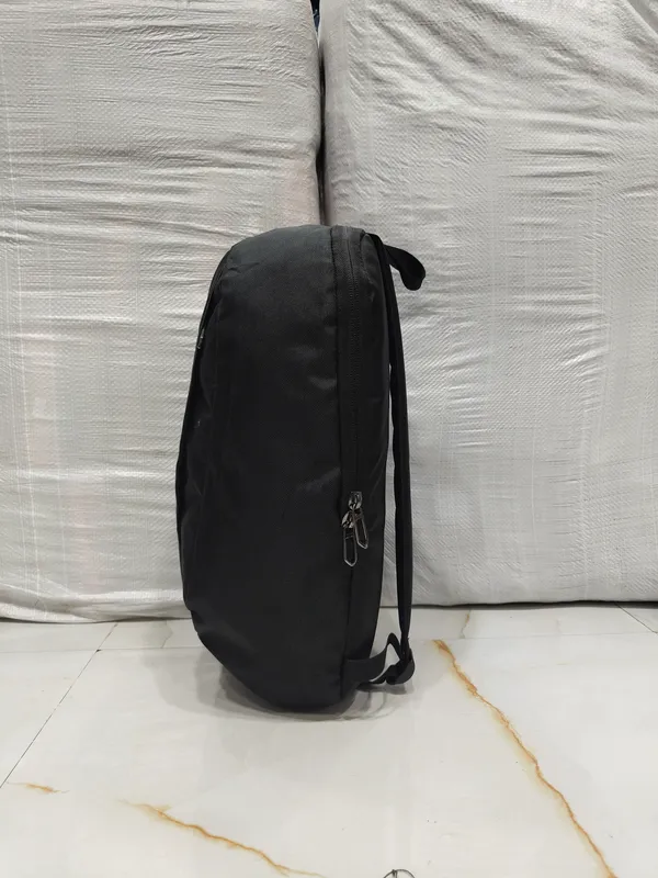 Black_Fabric_Casual_Backpack_for_Men_And_Women