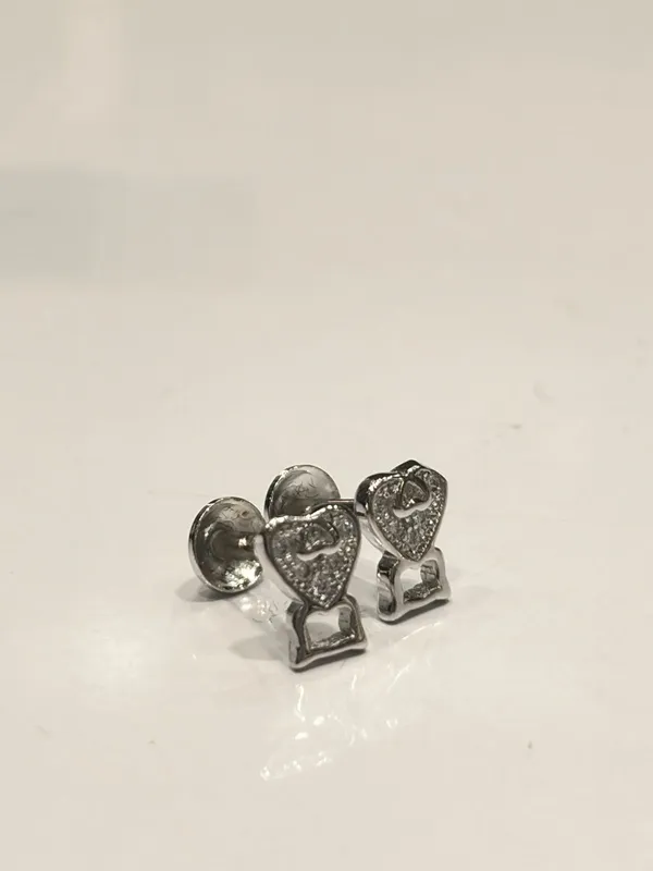 Silver-Tone_Embellished_Heart_Stud_Earrings_for_Women