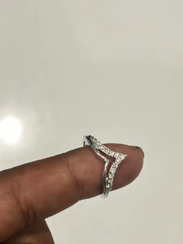 Silver_Tone_Pavé_V_Shape_Ring_for_Women