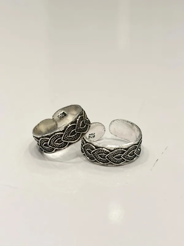 Silver_Traditional_Embellished_Toe_Rings_for_Women