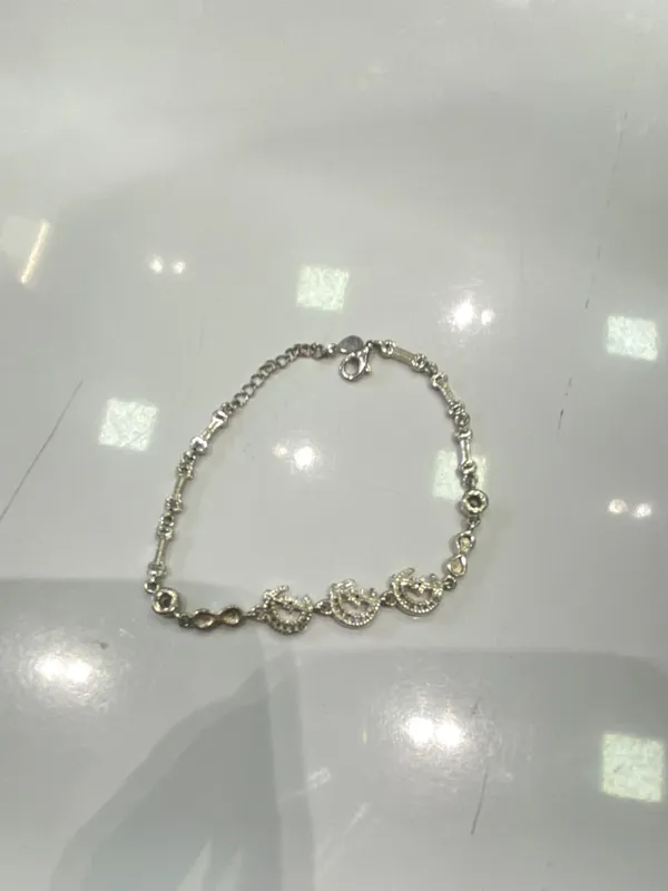Silver_Tone_Rhinestone_Link_Bracelet_for_Women