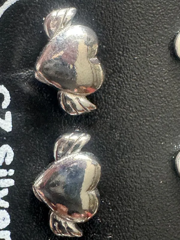 Silver_Winged_Heart_Earrings