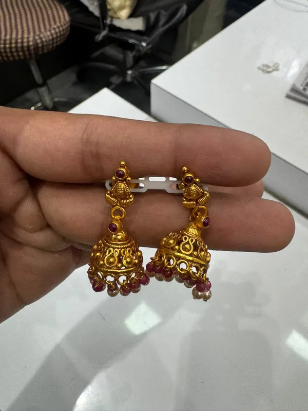 Gold_Tone_Traditional_Jhumka_Earrings_for_Women