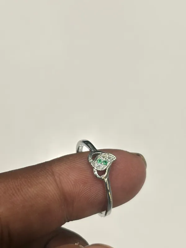 Silver_Tone_Green_Stone_Floral_Ring_for_Women