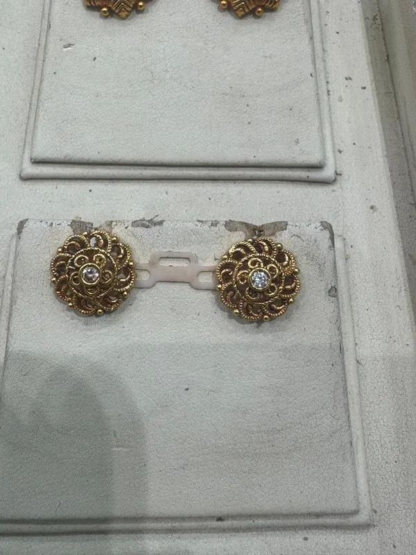 Gold_Tone_Floral_Stud_Earrings_for_Women