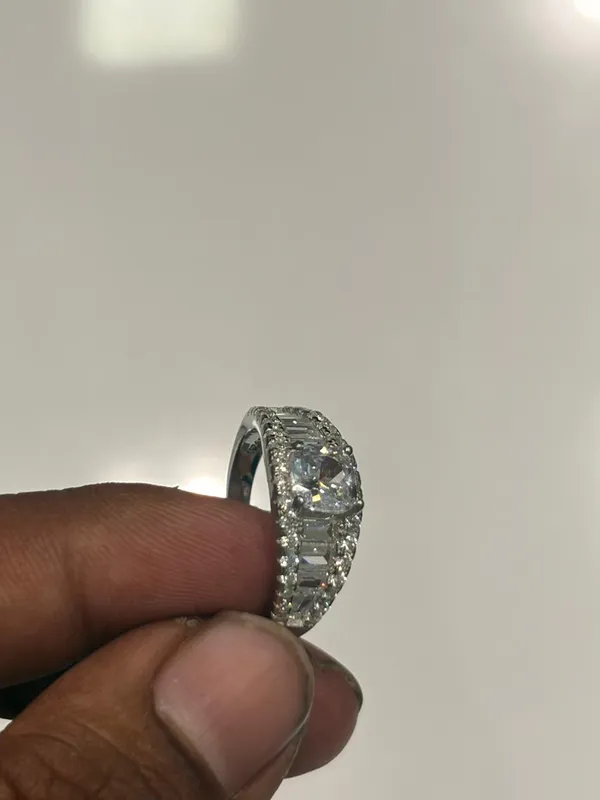 Silver-Tone_Stone_Studded_Ring