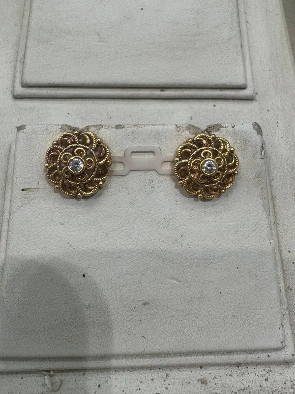 Gold_Tone_Floral_Stud_Earrings_for_Women