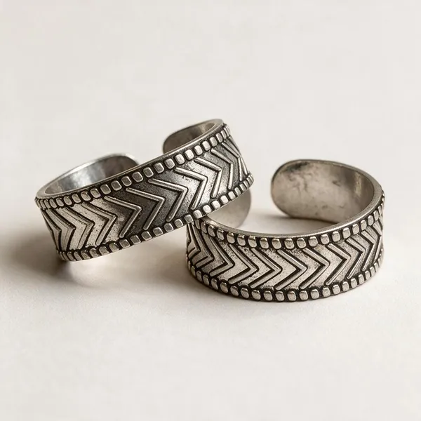 Silver_Elegant_Design_Toe_Rings_For_Women
