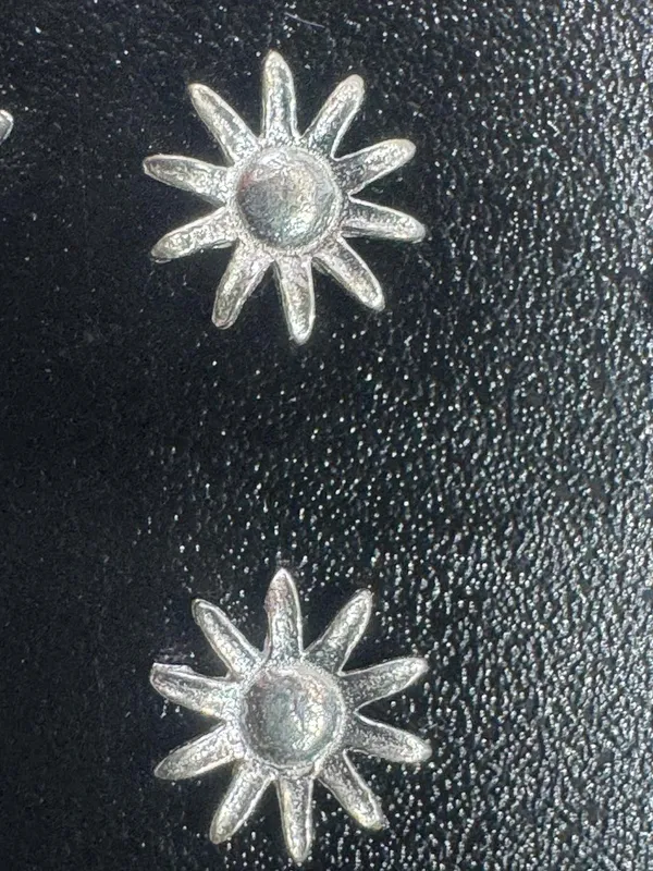 Silver_Sun_Design_Stud_Earrings_for_Women