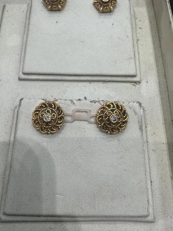 Gold_Tone_Filigree_Stud_Earrings_for_Women
