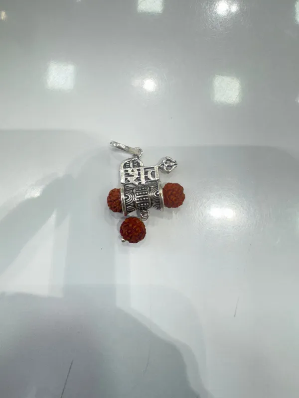 Silver-Toned_Rudraksha_Religious_Pendant_For_Unisex