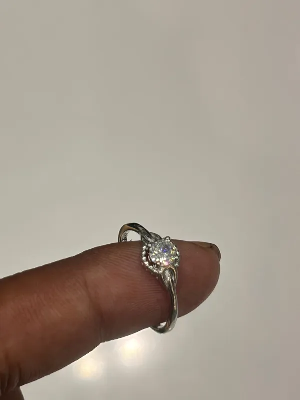 Silver_Tone_Solitaire_Ring_for_Women