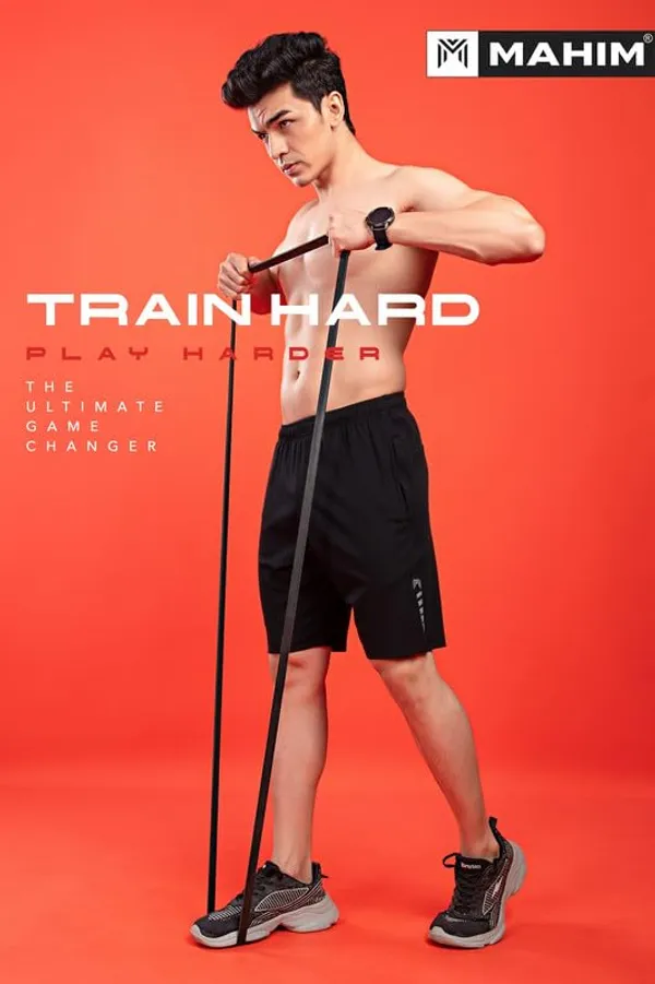 Technical_Fabric_Sport_Shorts_With_Dual_Pockets