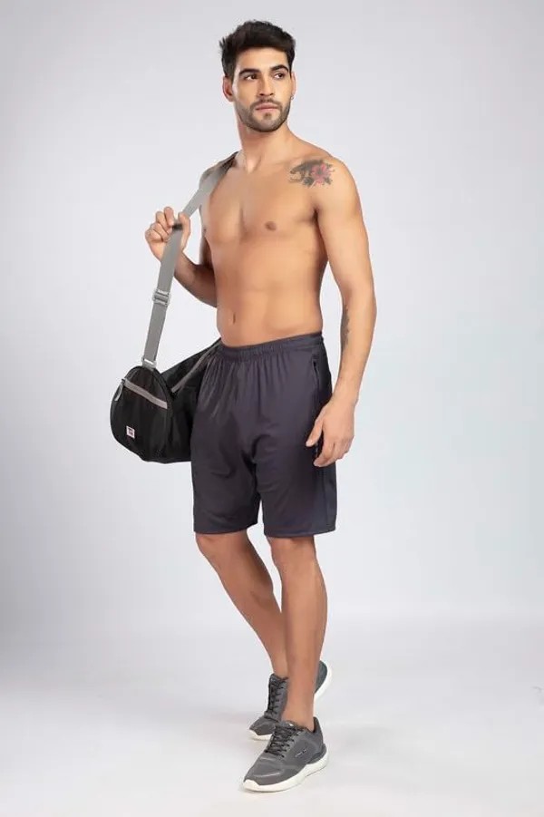 Technical_Fabric_Sport_Shorts_With_Pockets