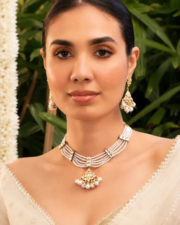 White_Pearl_Emerald_Gold-Tone_Choker_Necklace_For_Women