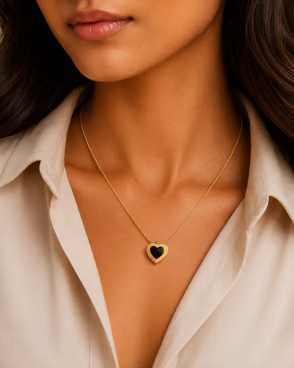 Gold_Black_Enamel_18K_Plated_Heart_Pendant_Necklace_For_Women