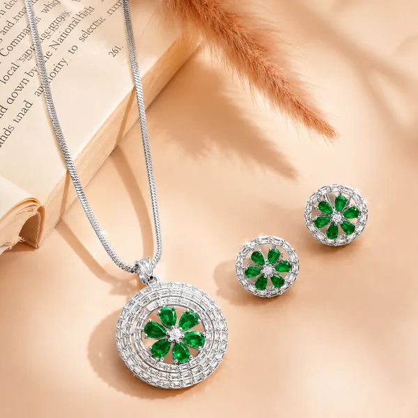 Silver_Green_Floral_Stone_Pendant_&_Earrings_Set_For_Women