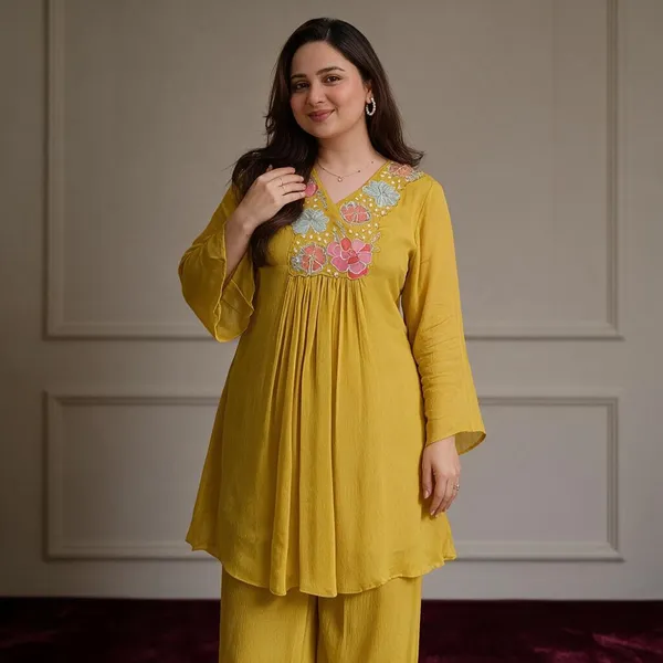 Yellow_Embroidered_Kurta_Set_for_Women