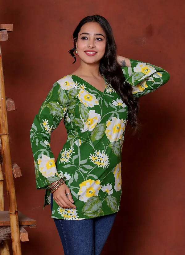 Green_Floral_Print_Straight_Kurti_For_Women