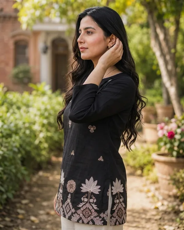 Black_Embroidered_Straight_Kurti_for_Women