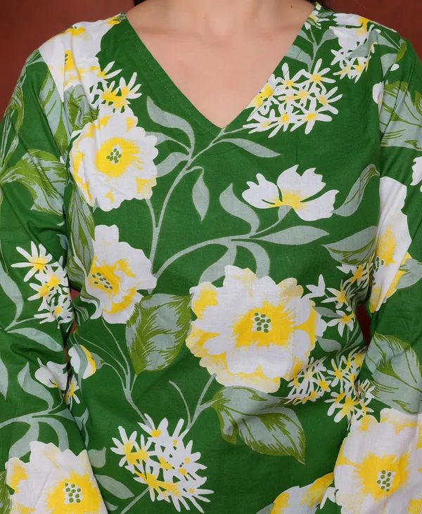 Green_Floral_Print_Straight_Kurti_For_Women