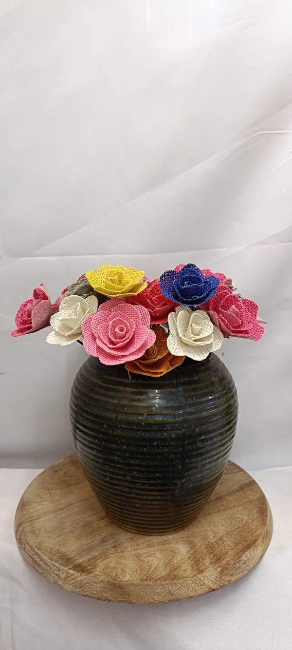 Ribbed_Multicolour_Floral_Artificial_Flower_Vase