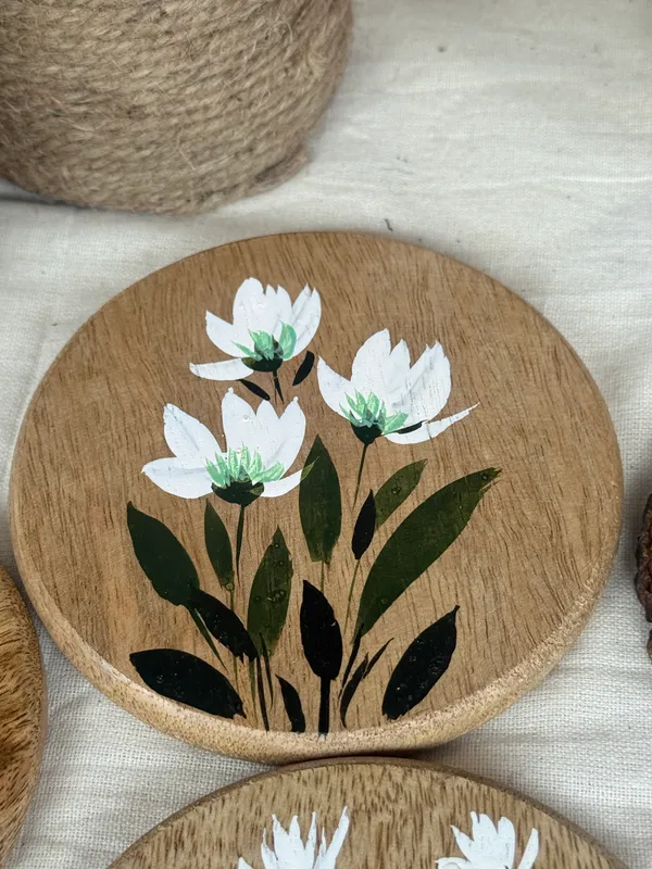 Wooden_Rustic_Floral_Pattern_Coaster