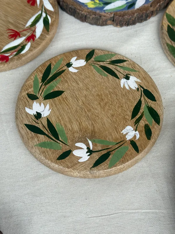 Wooden_Floral_Pattern_Coaster