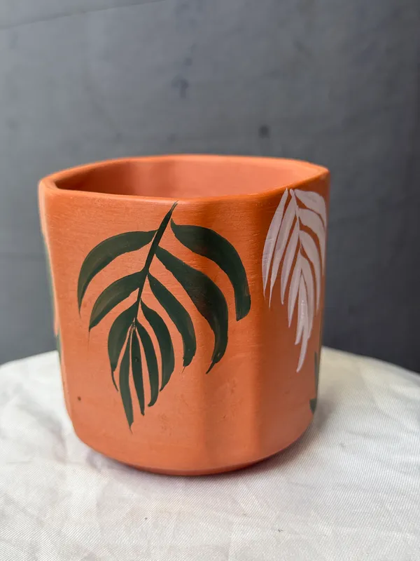 Terracotta_Decorative_Leaf_Print_Plant_Pot