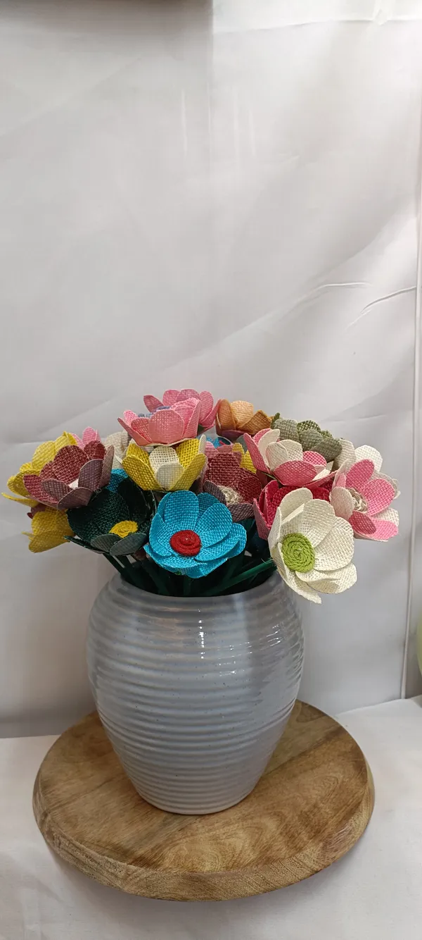 Ceramic_Multicolor_Floral_Artificial_Flower_Arrangement