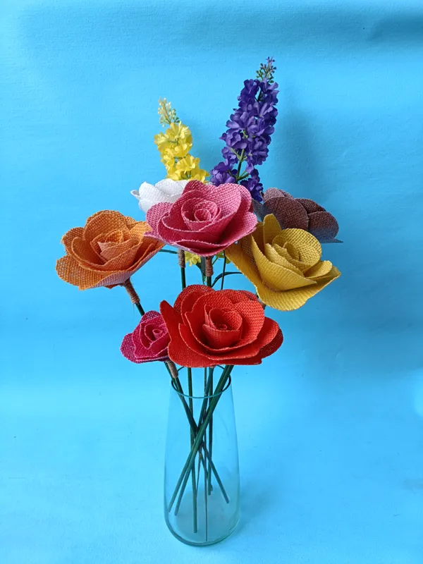 Fabric_Multicolor_Floral_Artificial_Flower_Bouquet_With_Vase