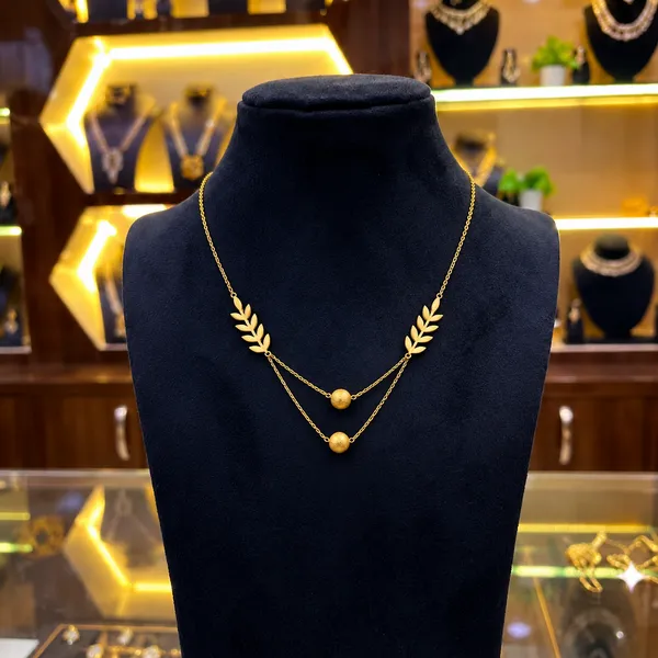 Gold_Tone_Leaf_Accent_Layered_Pendant_Necklace_For_Women