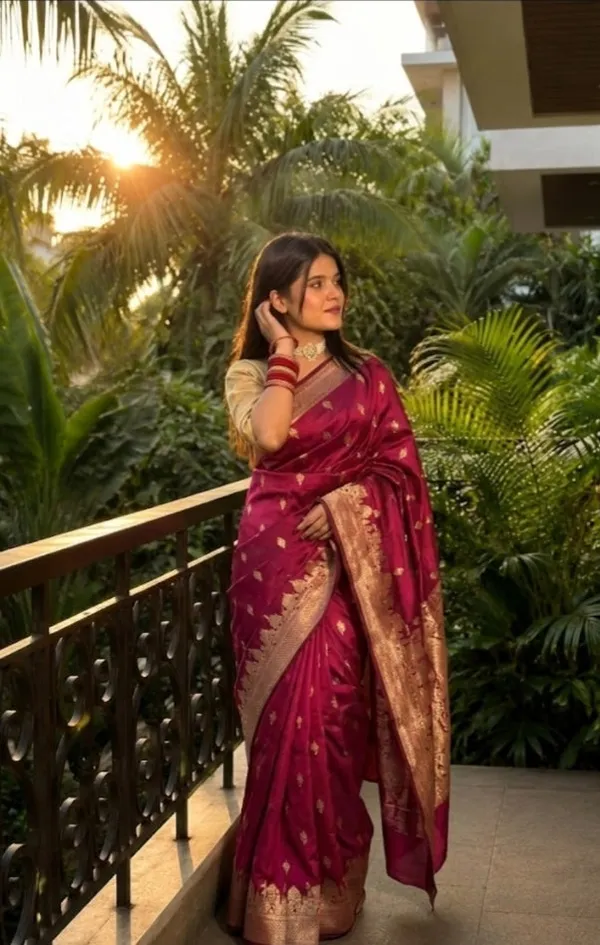 Kashi_Ghat_Banarasi_Silk_Saree_Royal_Red