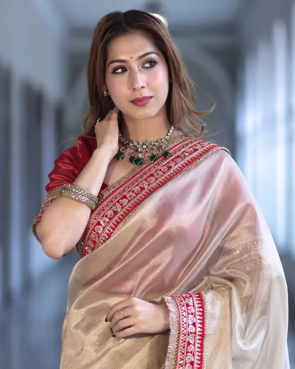 Maharani_Ivory_Tissue_Silk_Saree