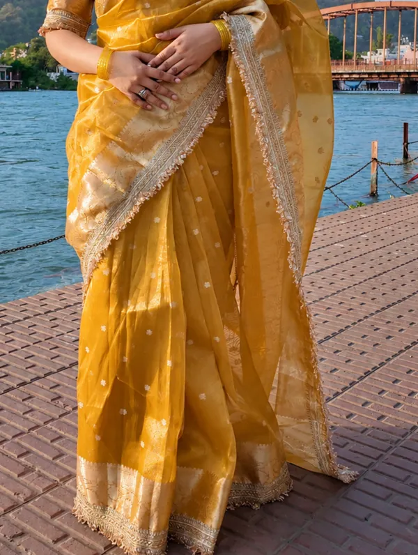 Banarasi_Tissue_Silk_Saree_With_Gold_Zari_Buti_Heavy_Lace_Border_Yellow