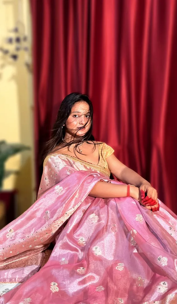 Buta_Mirror_Work_Banarasi_Tissue_Silk_Saree_Pink