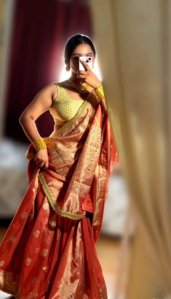 Buta_Mirror_Work_Banarasi_Tissue_Silk_Saree_Bronze