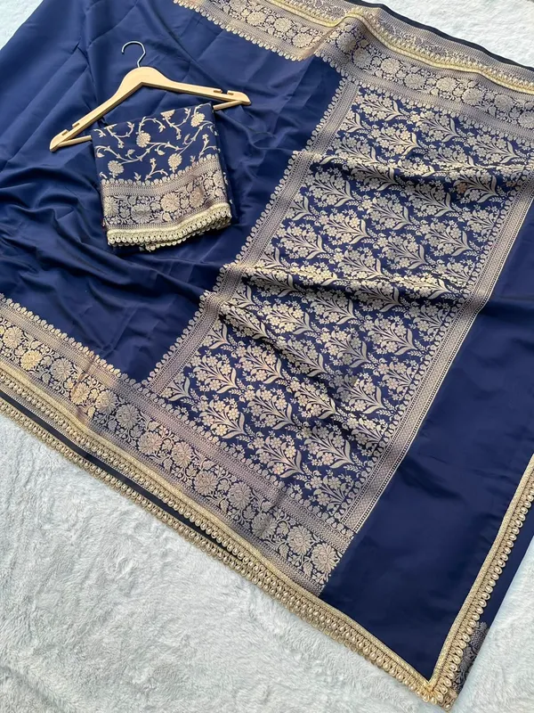 Premium_Banarasi_Silk_Saree_With_Heavy_Zari_Border_Pearl_Lace_Work_Navy