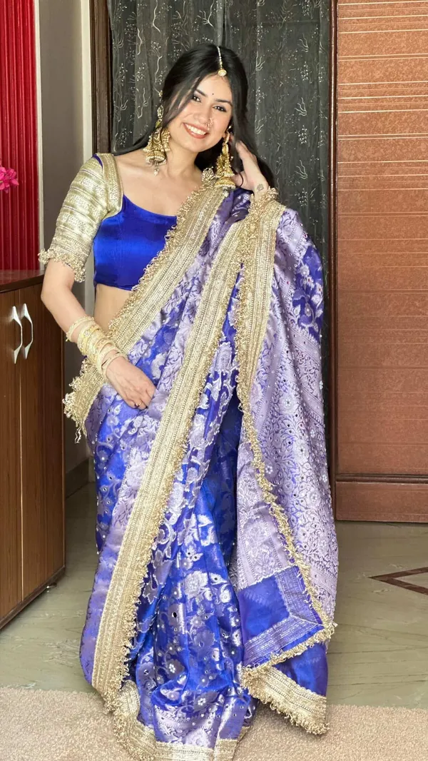 Gulab_Jaal_Mirror_Work_Banarasi_Saree_With_Heavy_Lace_Border_Navy