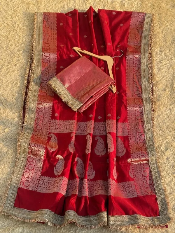 Banarasi_Katan_Silk_Khaddi_Buti_Saree_Rust_Brown