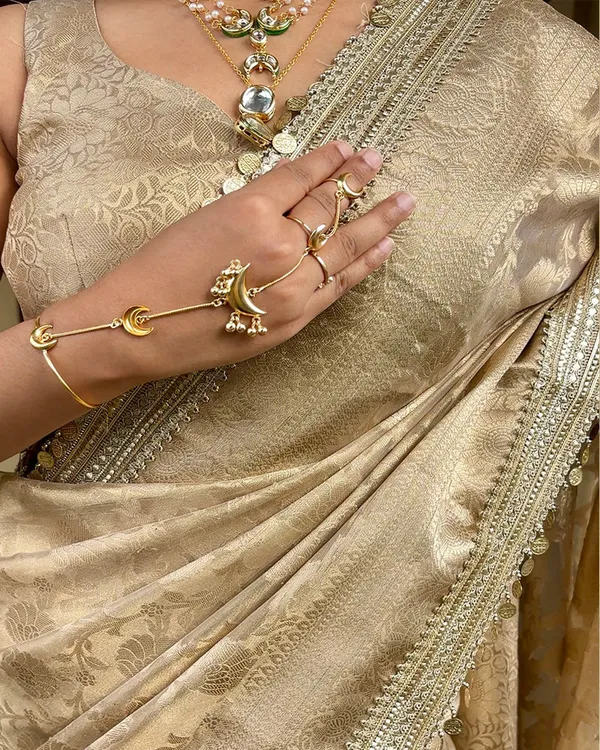 Gulab_Jaal_Coin_Lace_Tissue_Silk_Saree_Beige