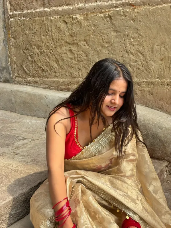 Gulab_Jaal_Coin_Lace_Tissue_Silk_Saree_Beige