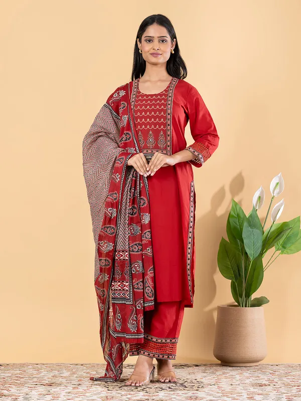 Red_Pure_Cotton_Kurta_Set_3_Piece_For_Women