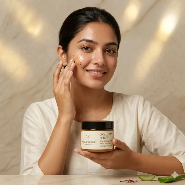 Girl_Factor_Oxy_De_Tan_Scrub_Brightening_Exfoliator_For_Tan_Removal_&_Glowing,_Radiant_Skin_Scrub_(100_G)